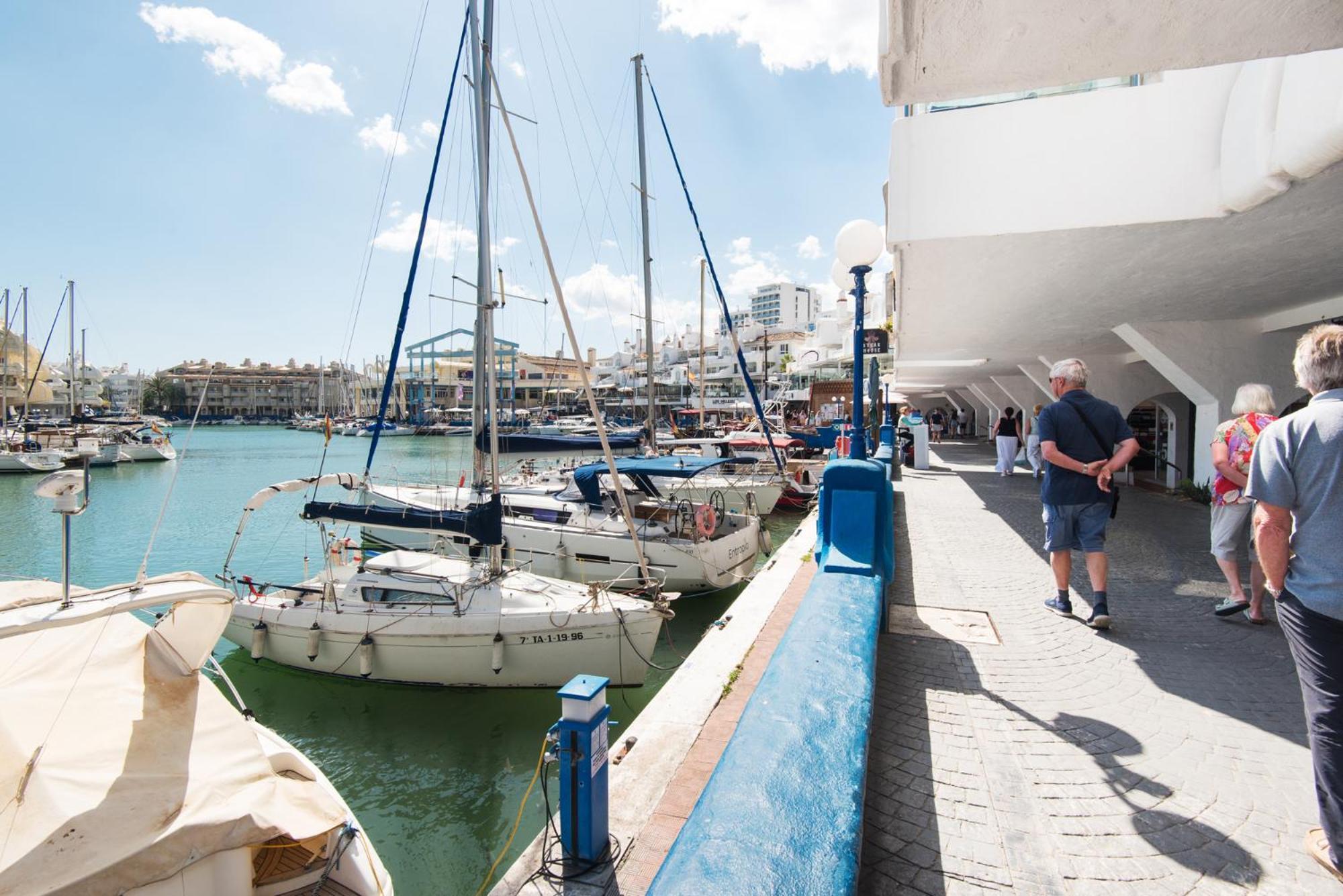 Apartmento En La Pequena Venecia, Puerto Marina Benalmádena Buitenkant foto